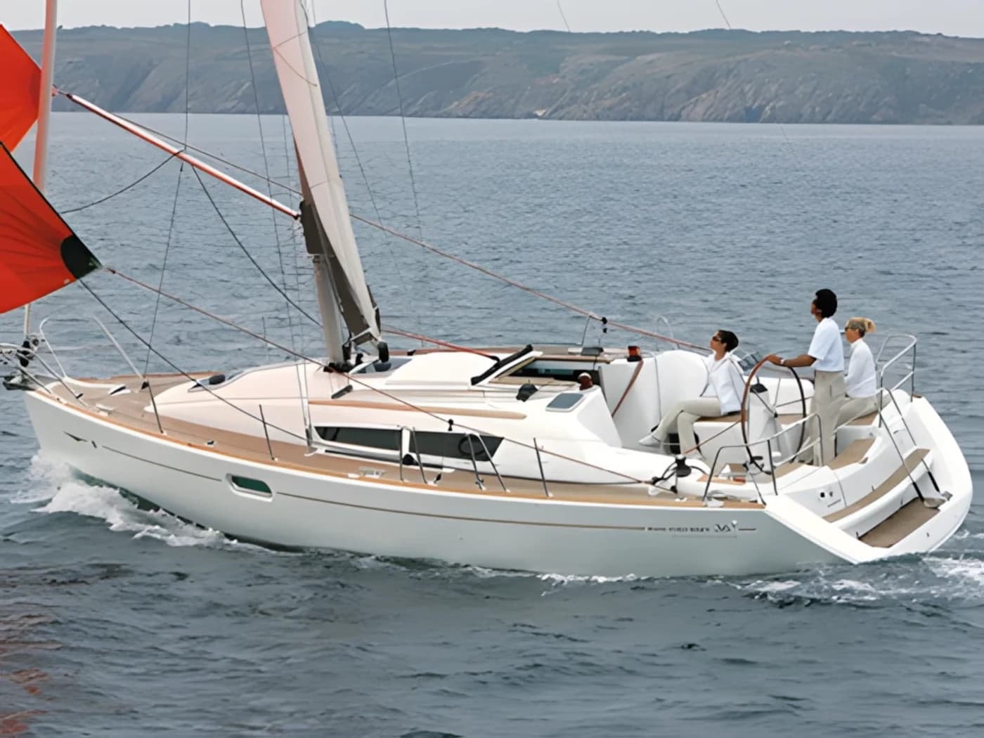 Sun Odyssey 36i en navigation vent fort